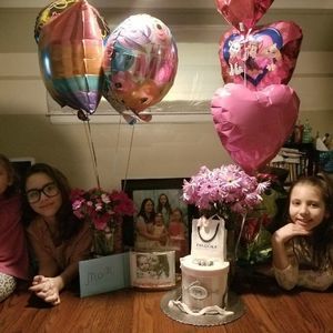 Meet your Posher, Yvette